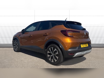Used Renault Captur 2022 for sale - 79512967: Photo