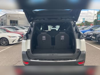 Used Peugeot 5008 2023 for sale - 79841849: Photo