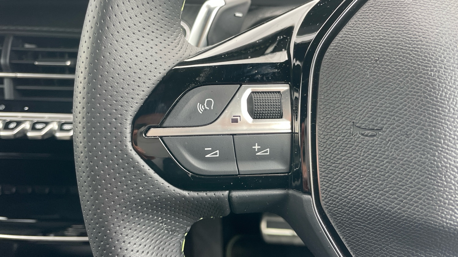 Used Peugeot 2008 2025 for sale - 76067401: Photo 21