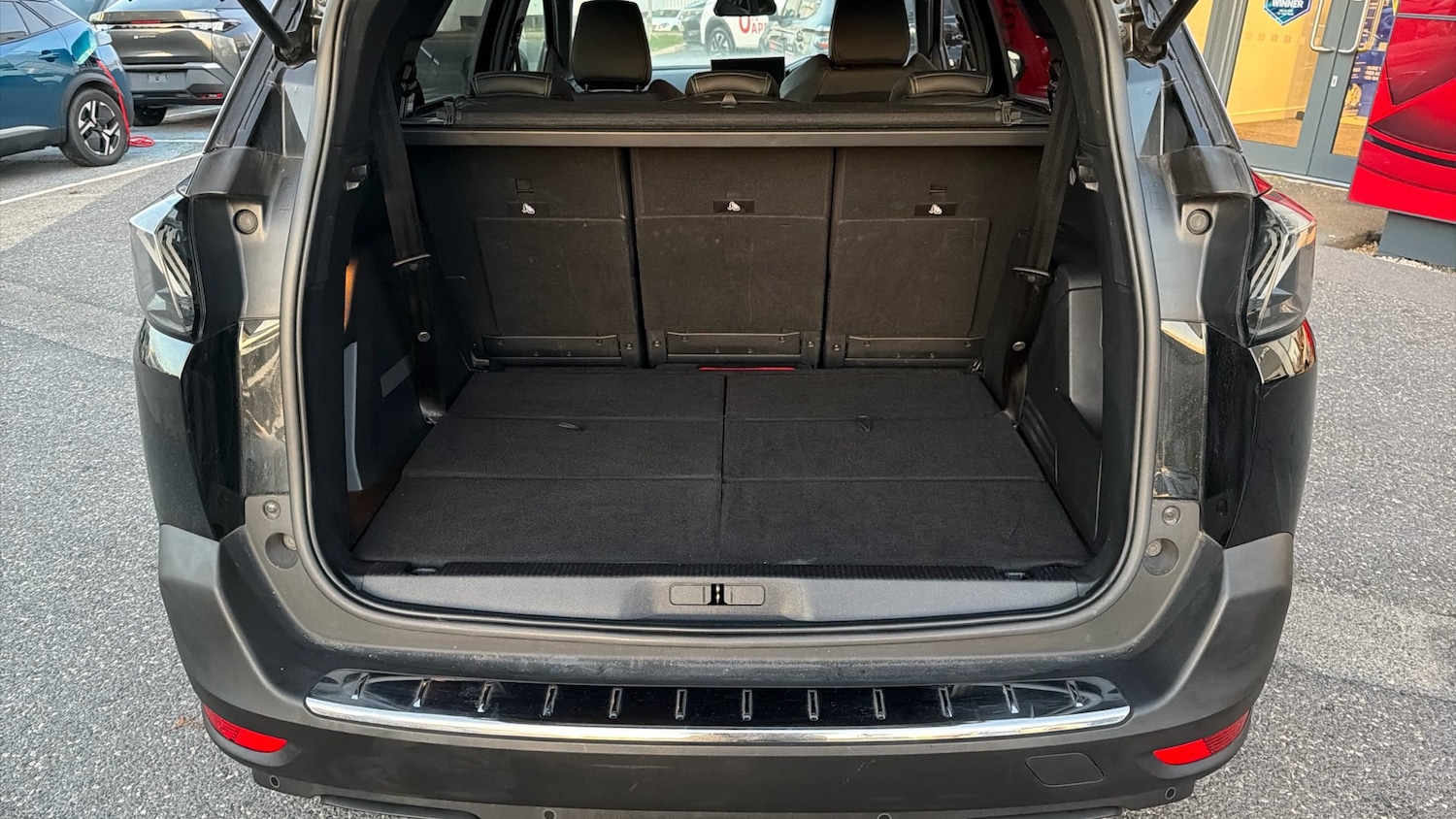 Used Peugeot 5008 2023 for sale - 76945323: Photo 4