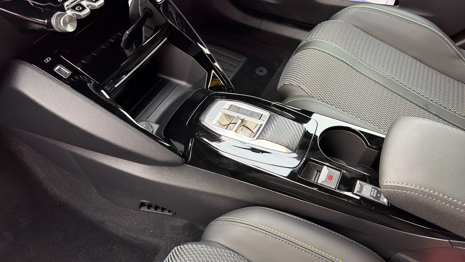 Used Peugeot 2008 2025 for sale - 77136135: Photo 13