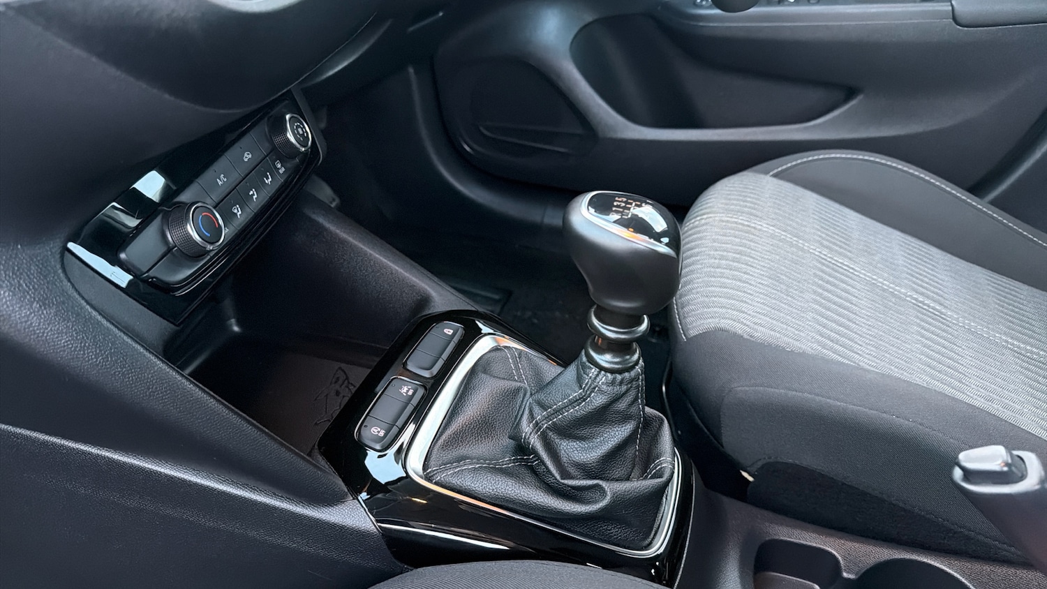 Used Vauxhall Corsa 2023 for sale - 76430708: Photo 13