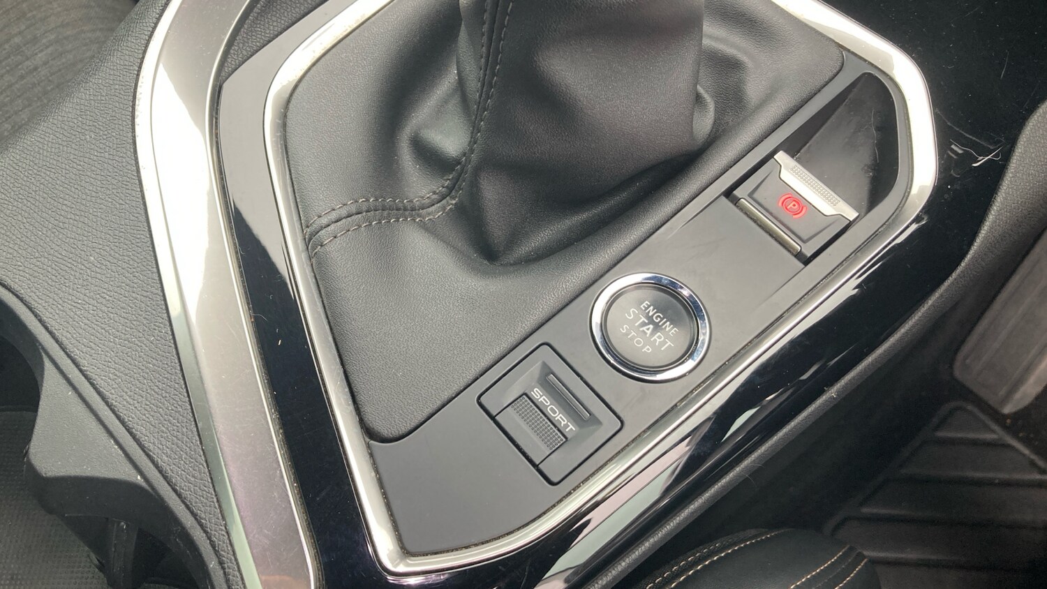 Used Peugeot 5008 2020 for sale - 77532608: Photo 35