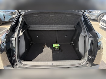 Used Peugeot 2008 2025 for sale - 78980028: Photo