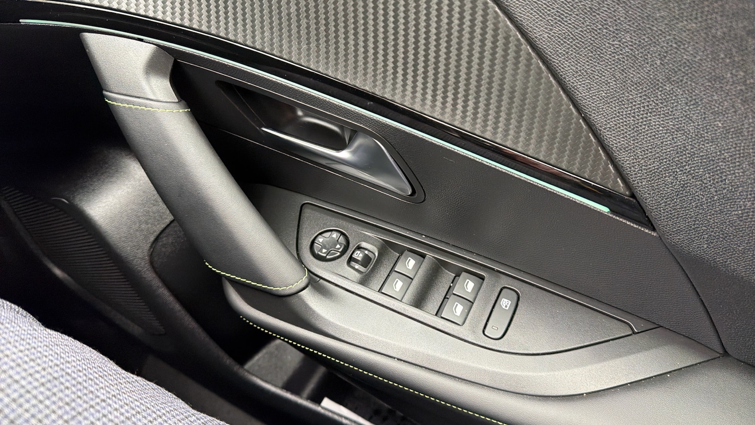 Used Peugeot 2008 2025 for sale - 77543510: Photo 36