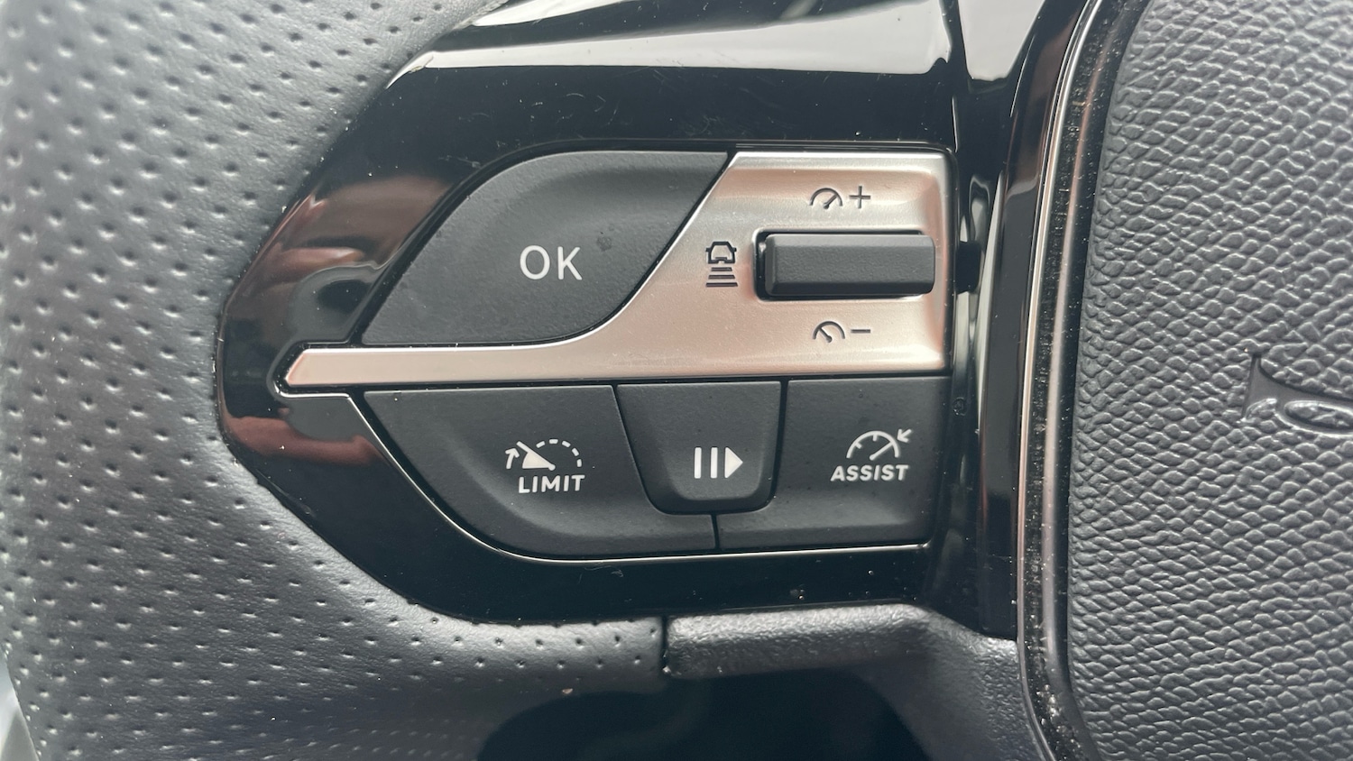 Used Peugeot 408 2025 for sale - 77460223: Photo 25