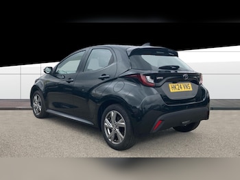 Used Toyota Yaris 2024 for sale - 75383216: Photo
