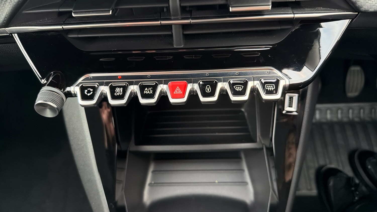 Used Peugeot 208 2022 for sale - 76207659: Photo 33