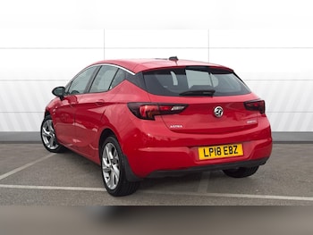Used Vauxhall Astra 2018 for sale - 76143083: Photo 2