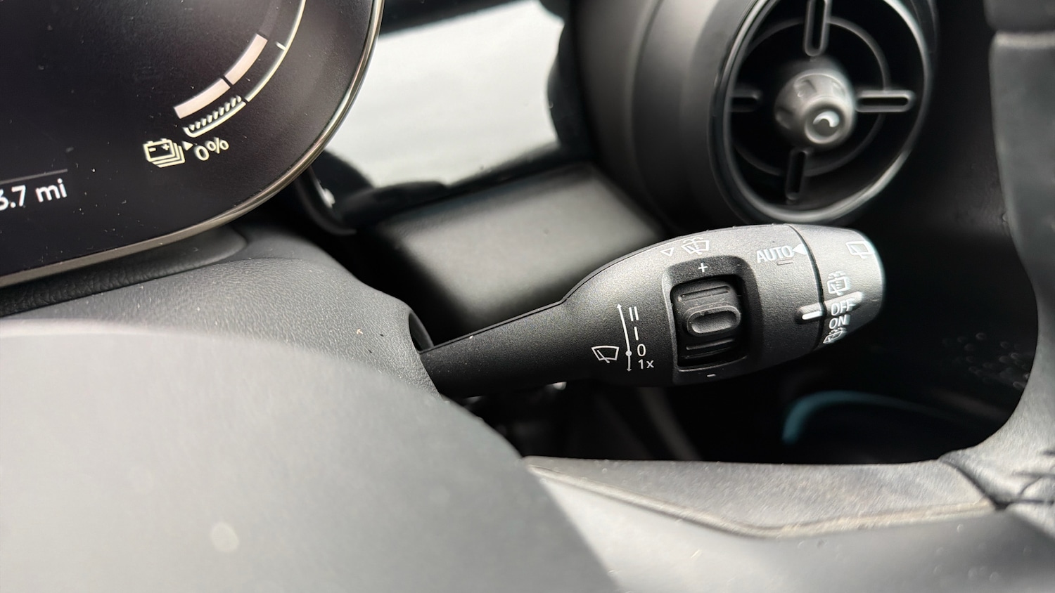 Used MINI Hatch 2023 for sale - 77641211: Photo 28