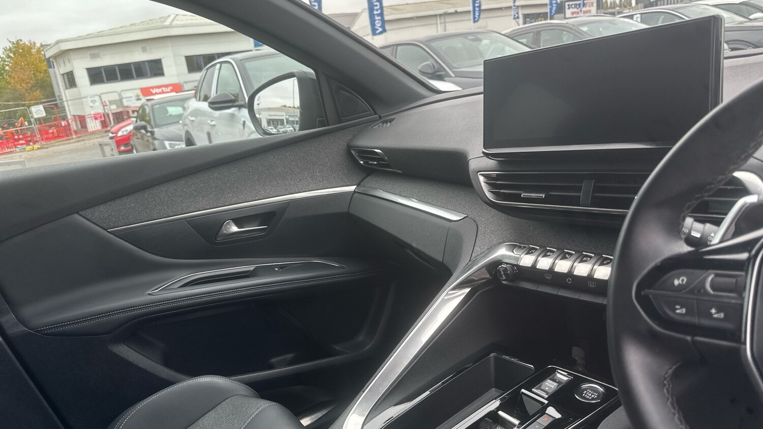 Used Peugeot 3008 2024 for sale - 76352038: Photo 14