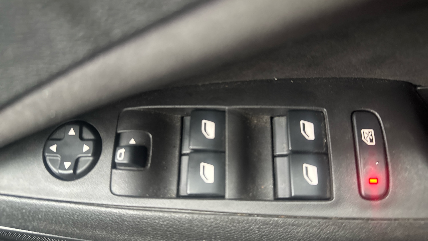 Used Vauxhall Crossland 2022 for sale - 76818759: Photo 8