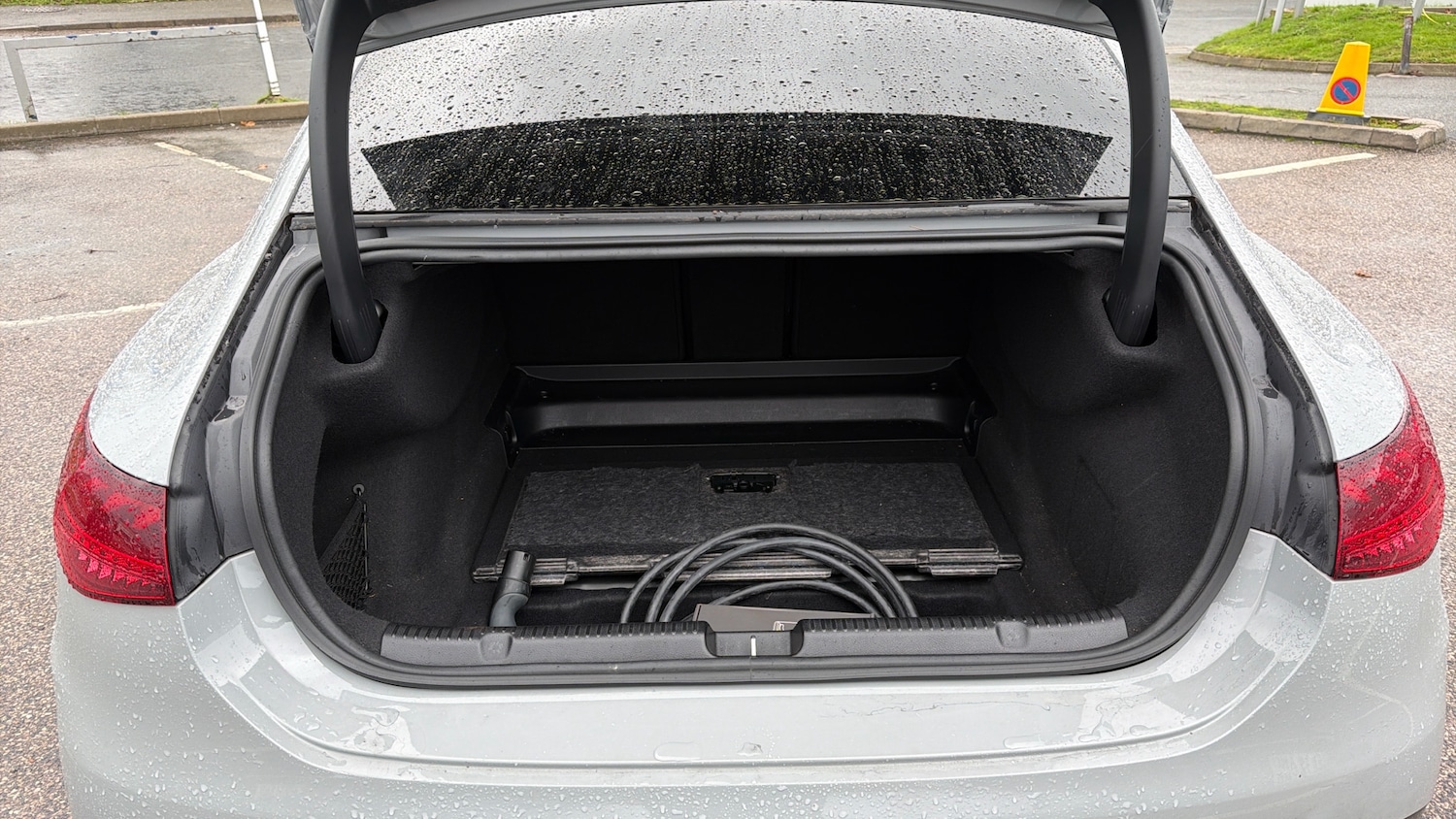 Used Mercedes-Benz EQA 2023 for sale - 76738674: Photo 4