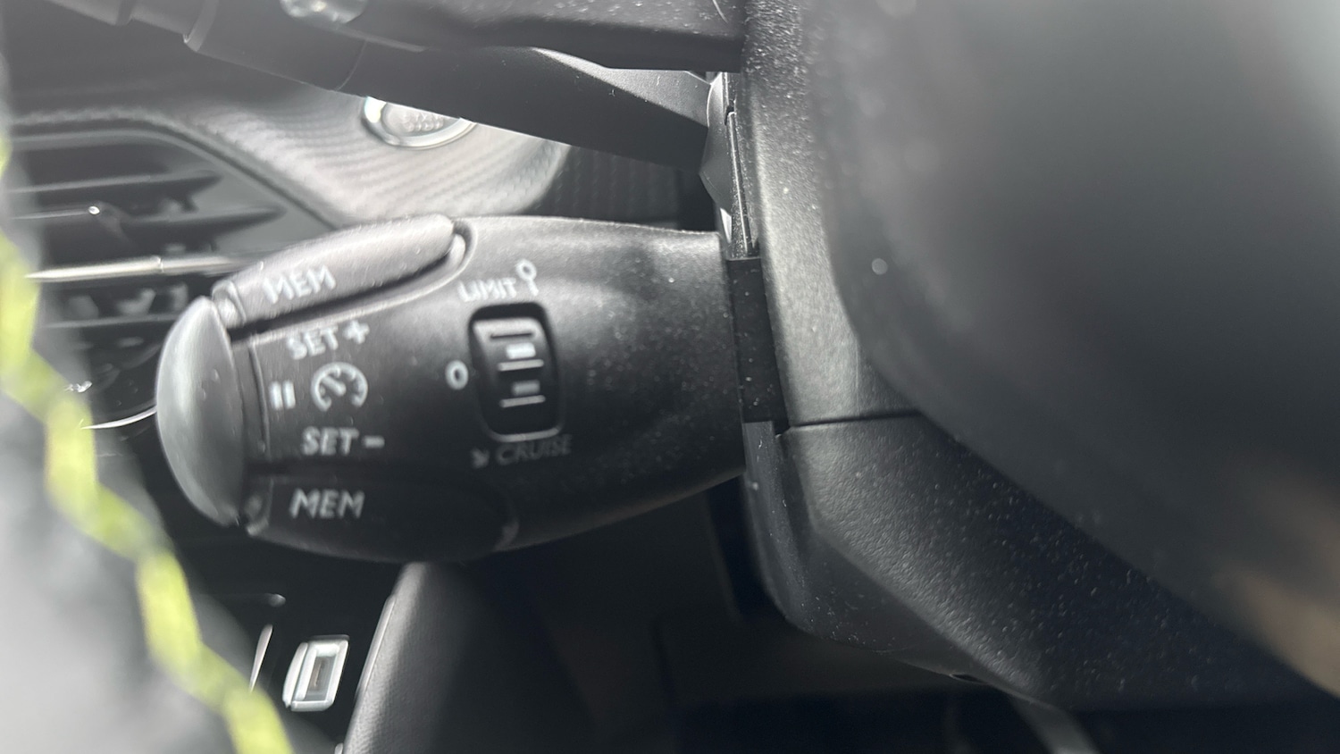 Used Peugeot 2008 2024 for sale - 76275899: Photo 30