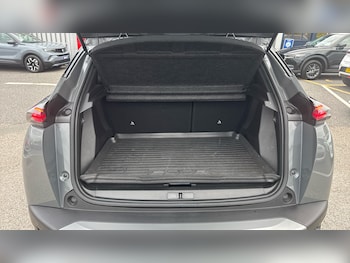 Used Peugeot 2008 2024 for sale - 76275899: Photo