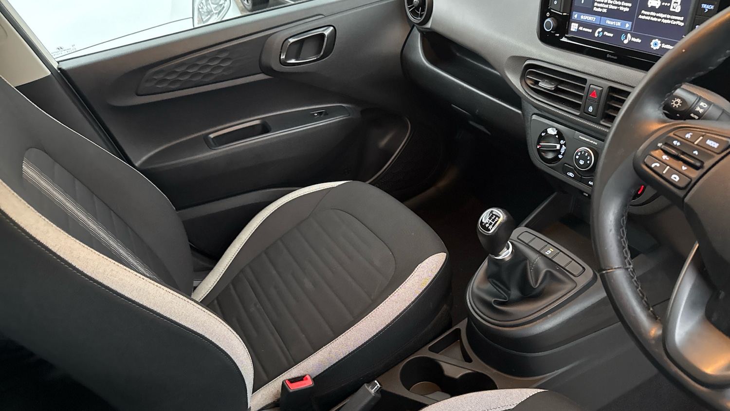 Used Hyundai i10 2022 for sale - 76340961: Photo 14