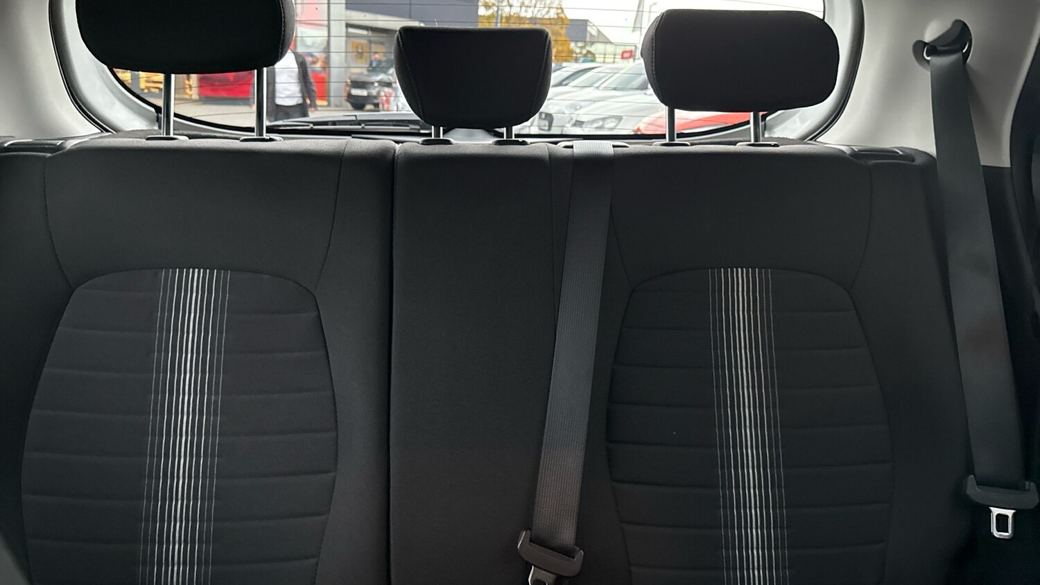 Used Hyundai i10 2022 for sale - 76340961: Photo 15