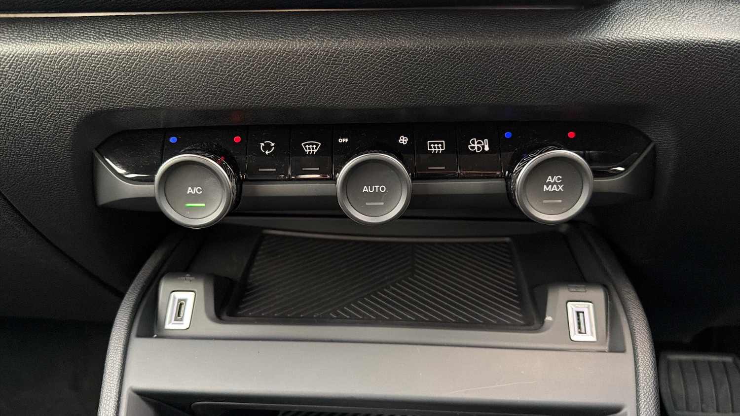 Used Citroen C4 2025 for sale - 77104514: Photo 22