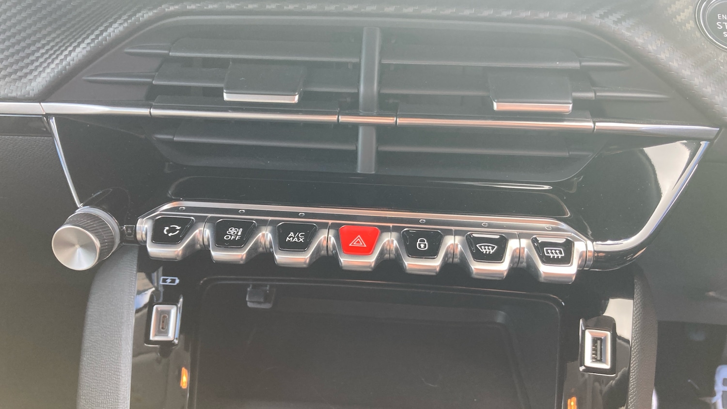 Used Peugeot 208 2023 for sale - 77903807: Photo 33