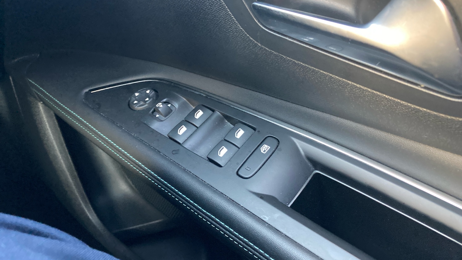 Used Peugeot 5008 2023 for sale - 76583153: Photo 25