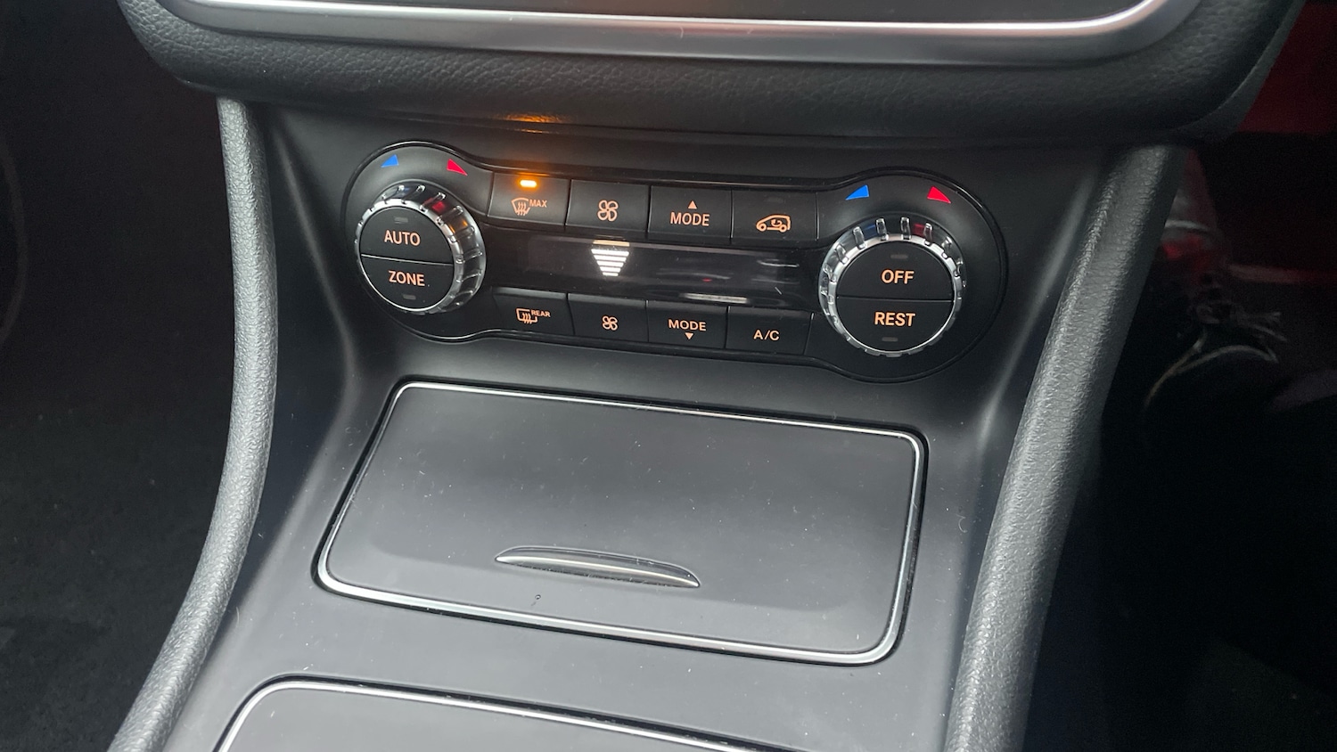 Used Mercedes-Benz GLA 2019 for sale - 76791700: Photo 35