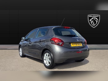 Used Peugeot 208 2018 for sale - 79432627: Photo