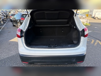 Used Nissan Qashqai 2017 for sale - 76545200: Photo