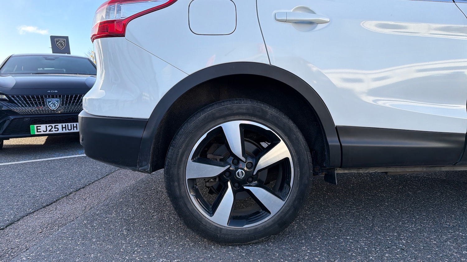 Used Nissan Qashqai 2017 for sale - 76545200: Photo 7