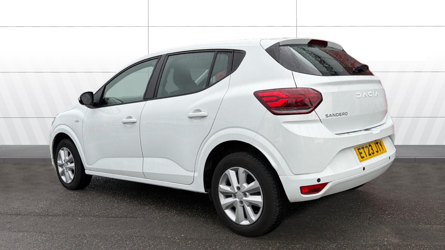 Used Dacia Sandero 2023 for sale - 76707192: Photo 2