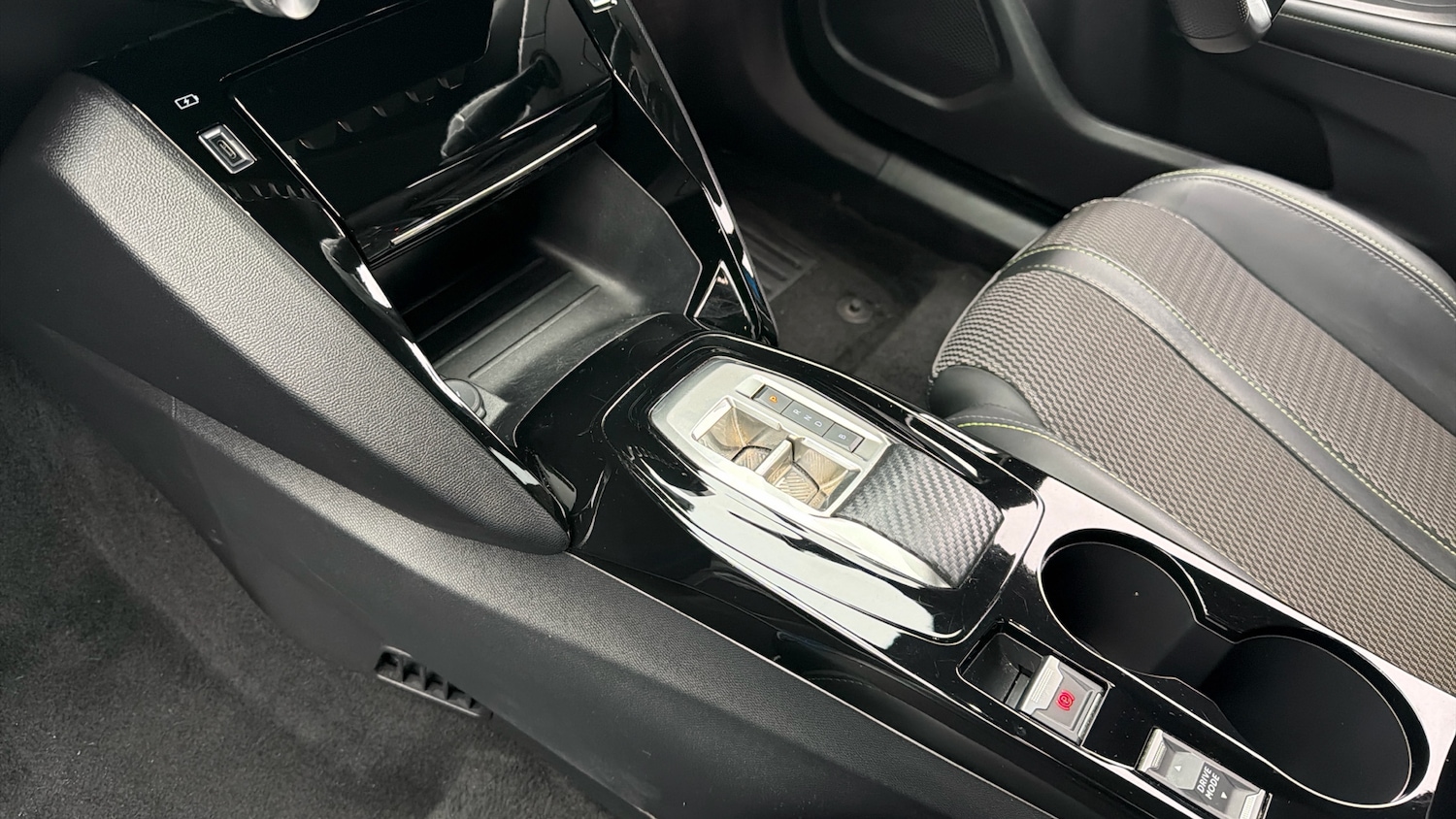 Used Peugeot 2008 2025 for sale - 77061543: Photo 13