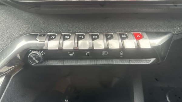 Used Peugeot 3008 2024 for sale - 76224855: Photo 31