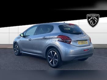 Used Peugeot 208 2019 for sale - 79762391: Photo