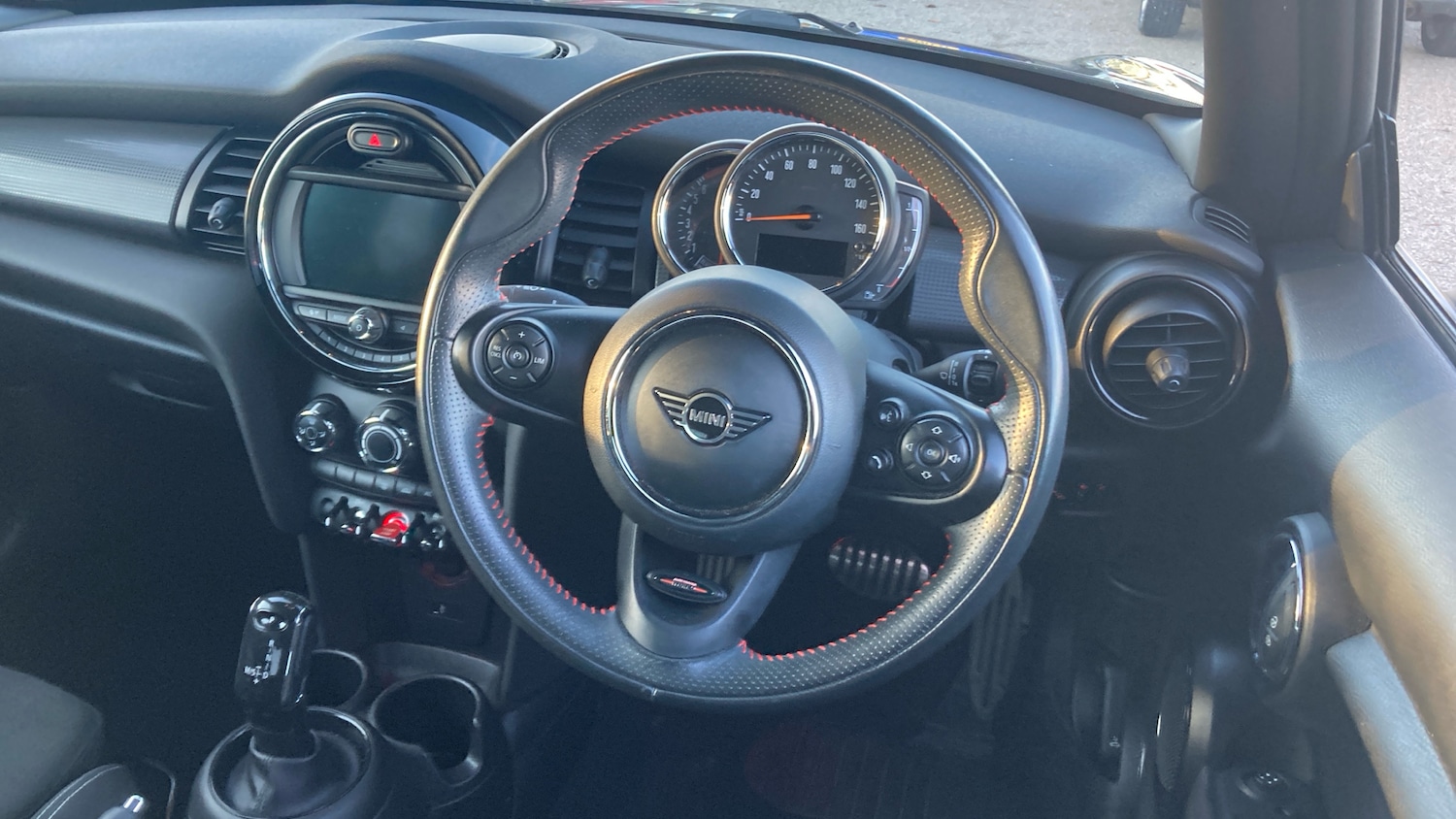 Used MINI Hatch 2019 for sale - 76650980: Photo 10