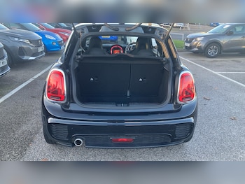 Used MINI Hatch 2019 for sale - 76650980: Photo