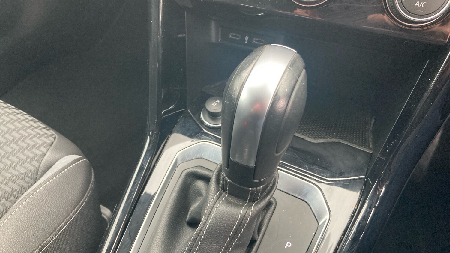 Used Volkswagen T-Roc 2021 for sale - 76222183: Photo 13