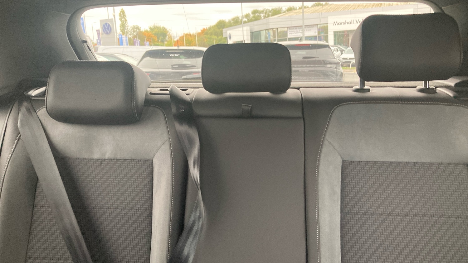 Used Volkswagen T-Roc 2021 for sale - 76222183: Photo 15