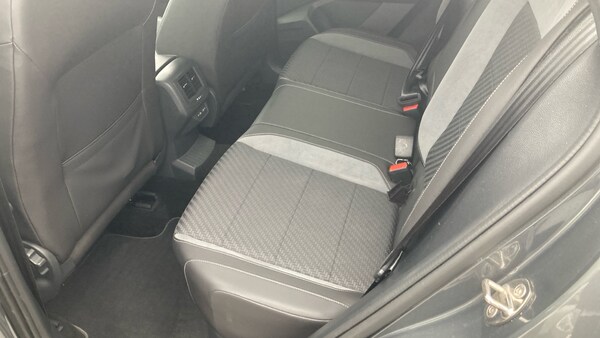 Used Volkswagen T-Roc 2021 for sale - 76222183: Photo 16