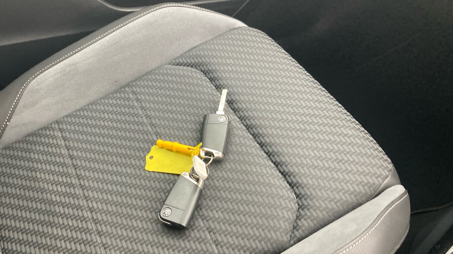 Used Volkswagen T-Roc 2021 for sale - 76222183: Photo 20