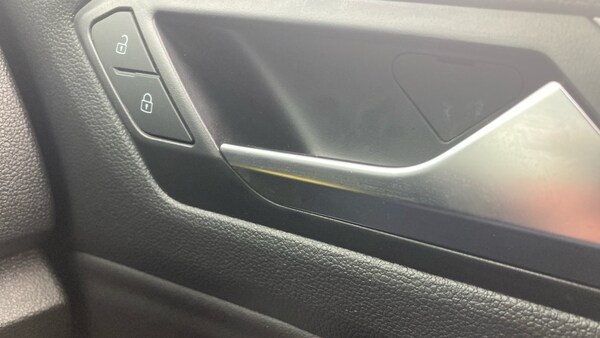 Used Volkswagen T-Roc 2021 for sale - 76222183: Photo 25