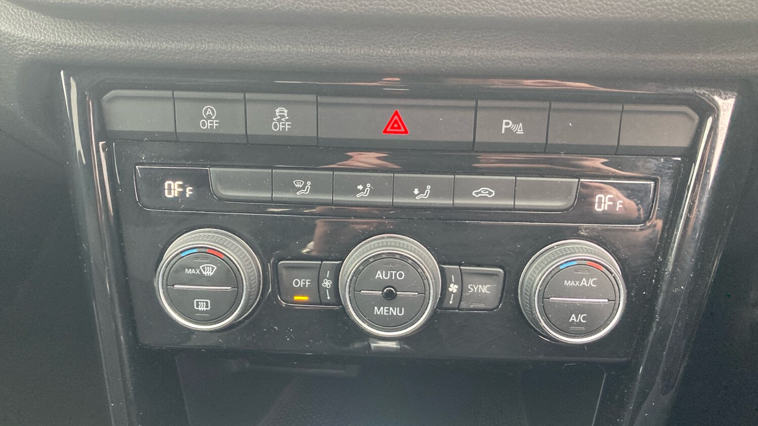 Used Volkswagen T-Roc 2021 for sale - 76222183: Photo 26