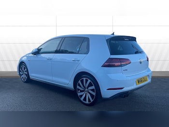Used Volkswagen Golf 2018 for sale - 77339167: Photo