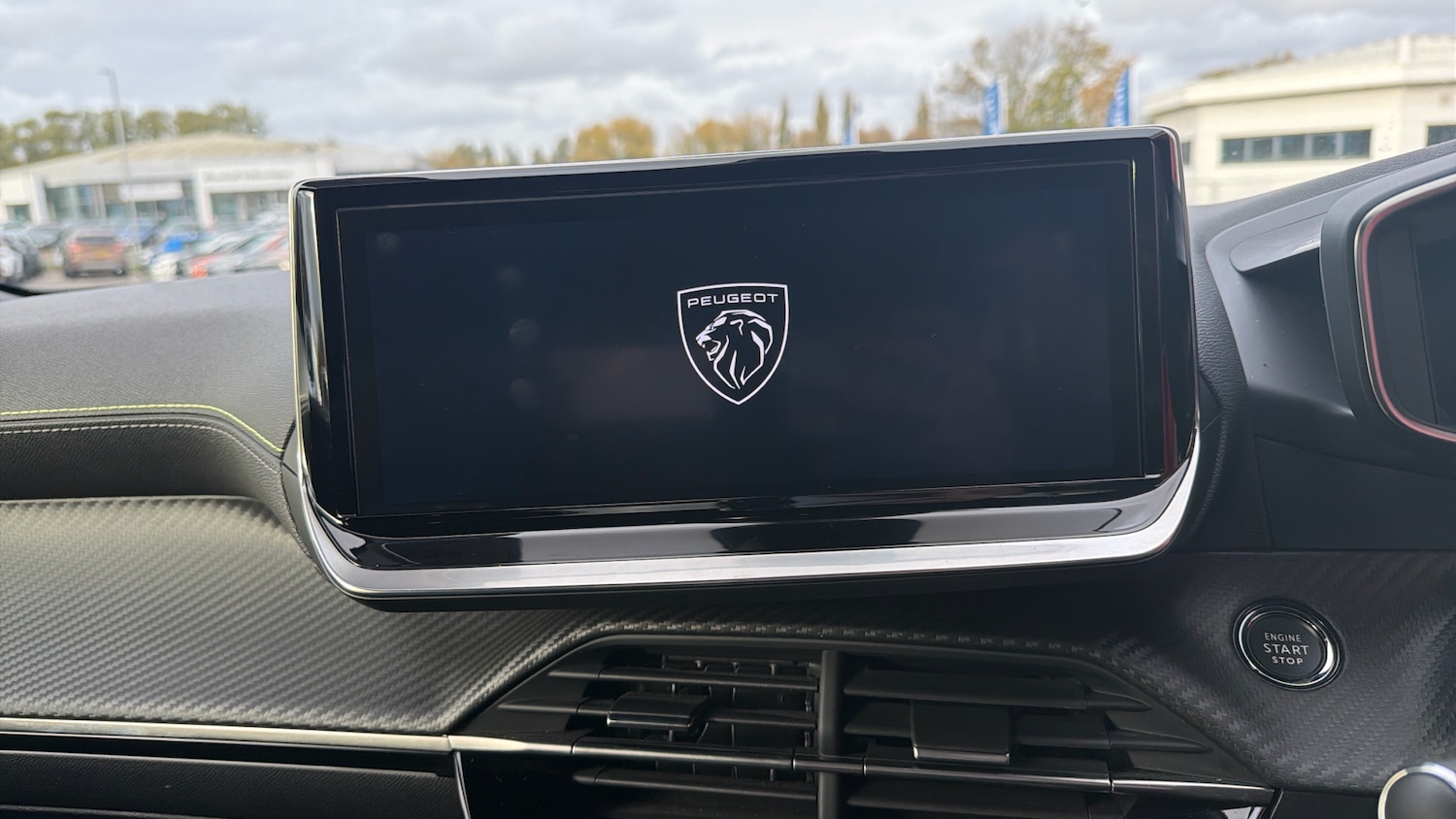 Used Peugeot 2008 2024 for sale - 76409639: Photo 12