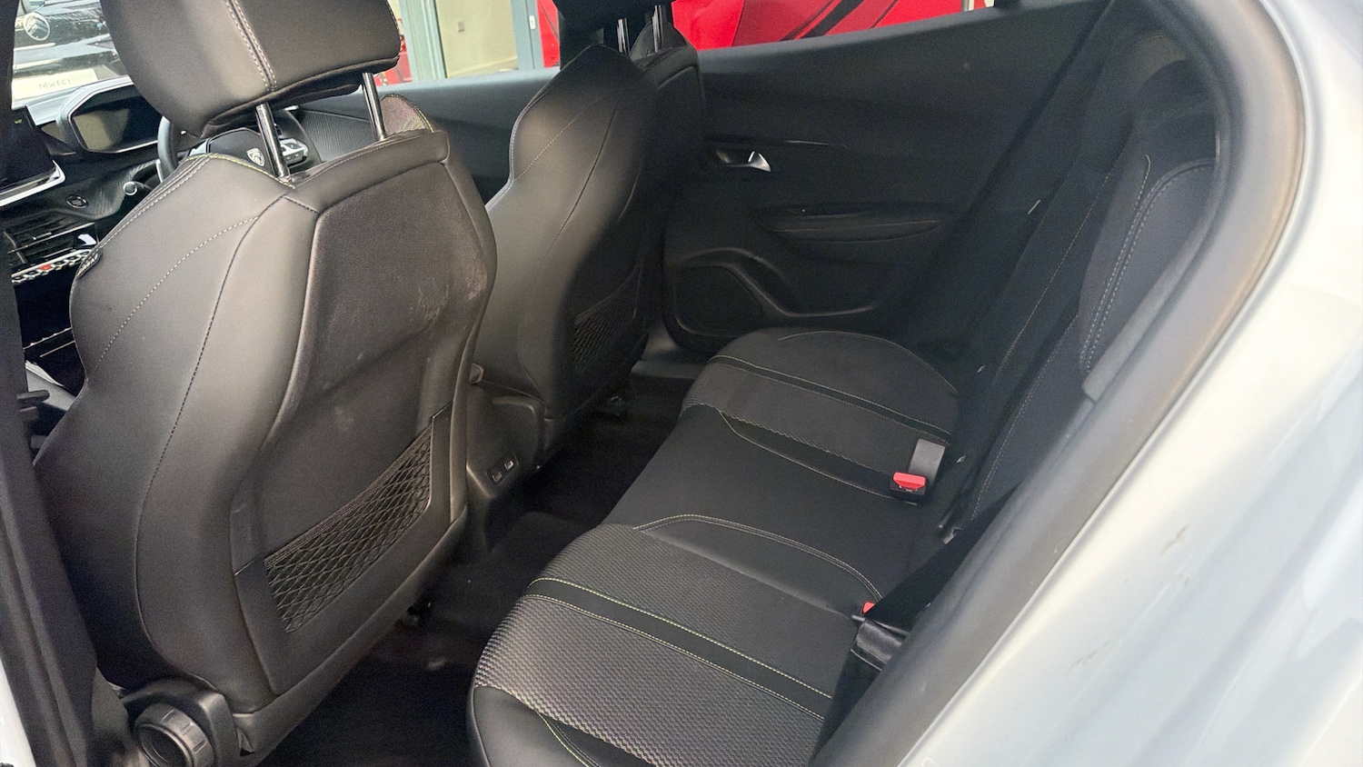 Used Peugeot 2008 2024 for sale - 76409639: Photo 16