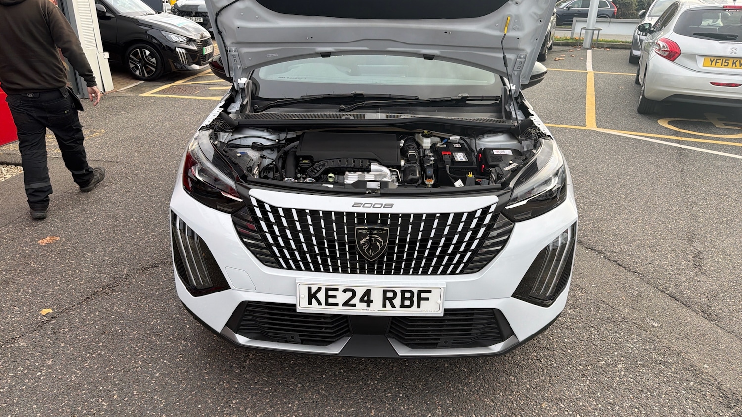 Used Peugeot 2008 2024 for sale - 76409639: Photo 8