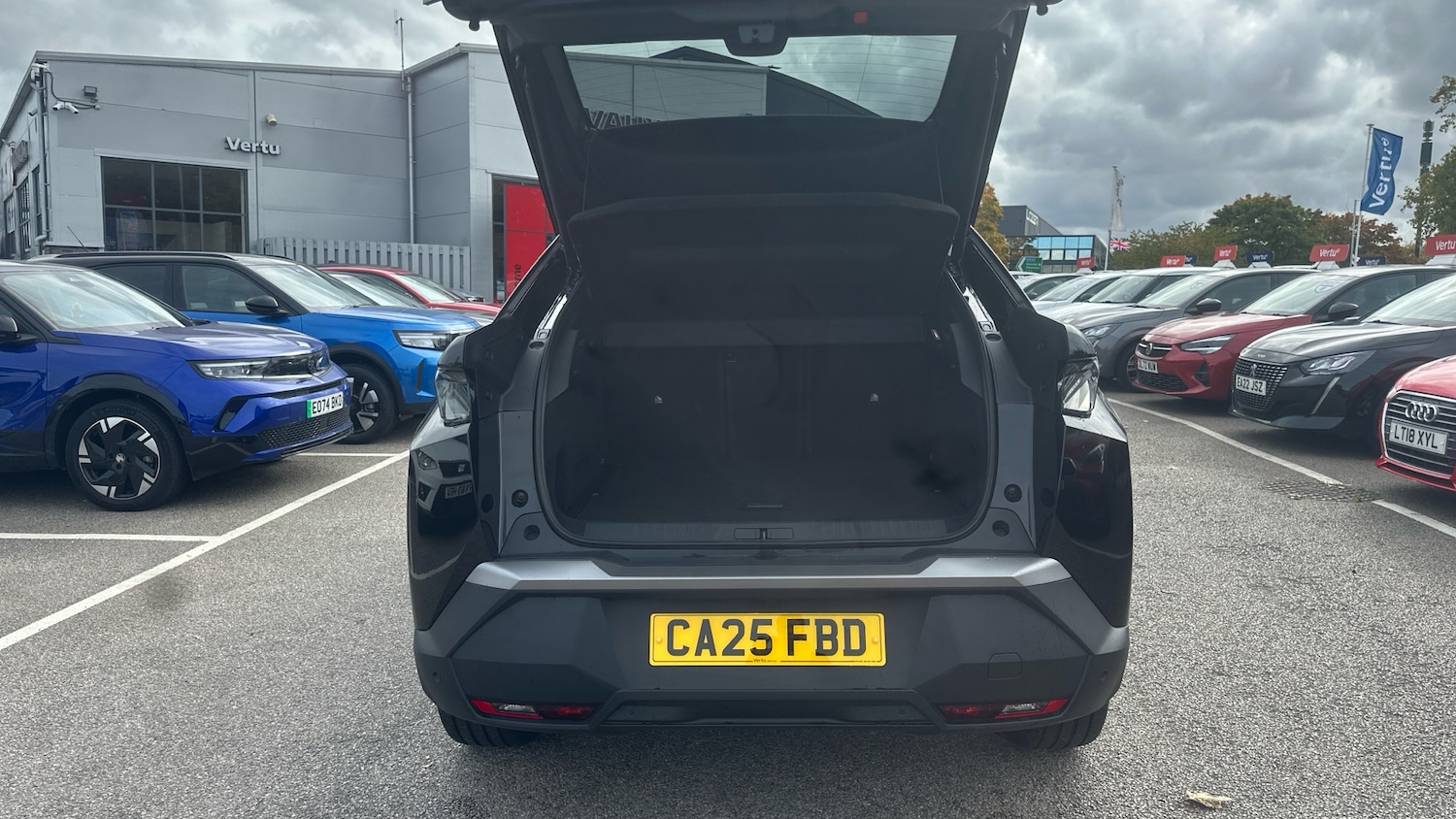 Used Peugeot 3008 2025 for sale - 76352037: Photo 4