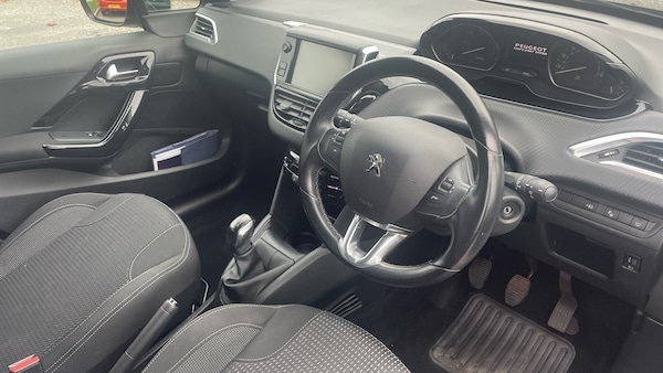 Used Peugeot 208 2019 for sale - 76302892: Photo 11