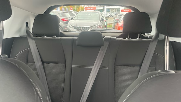 Used Peugeot 208 2019 for sale - 76302892: Photo 15