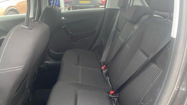 Used Peugeot 208 2019 for sale - 76302892: Photo 16