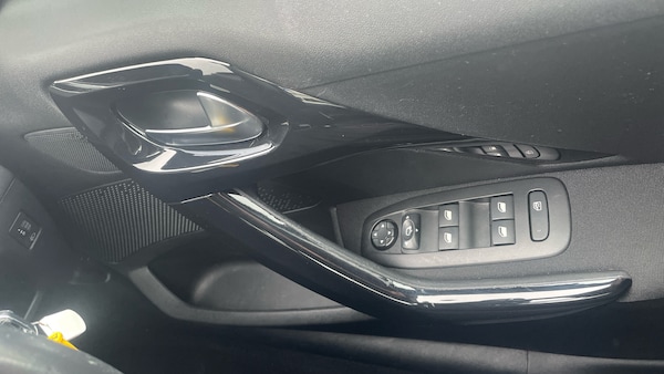 Used Peugeot 208 2019 for sale - 76302892: Photo 23