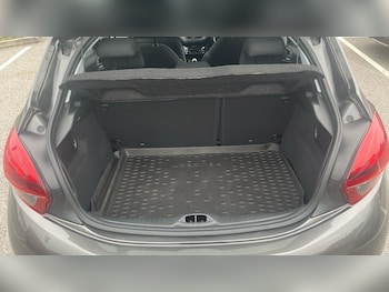 Used Peugeot 208 2019 for sale - 76302892: Photo